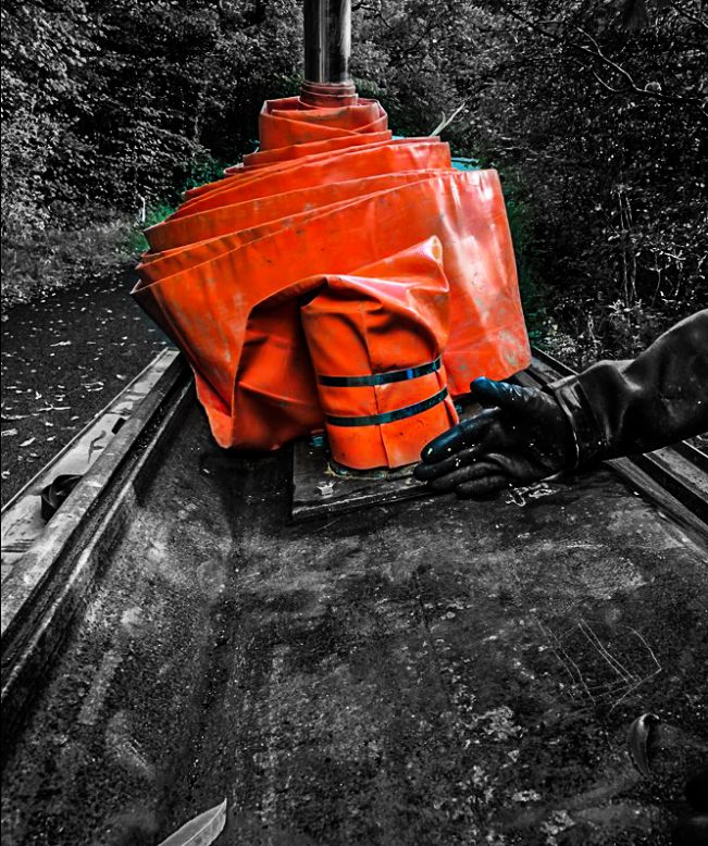 Temporary Cofferdam and Water Ballast :: Plant Hire