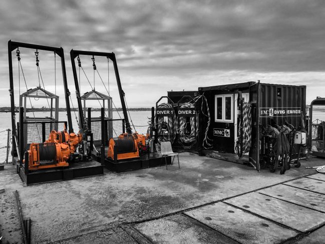 Pneumatic diver Launch and Recovery System